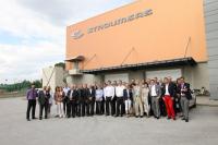 Die Tagungsteilnehmer zu Besuch beim privaten Gro�handel Stroumsas
